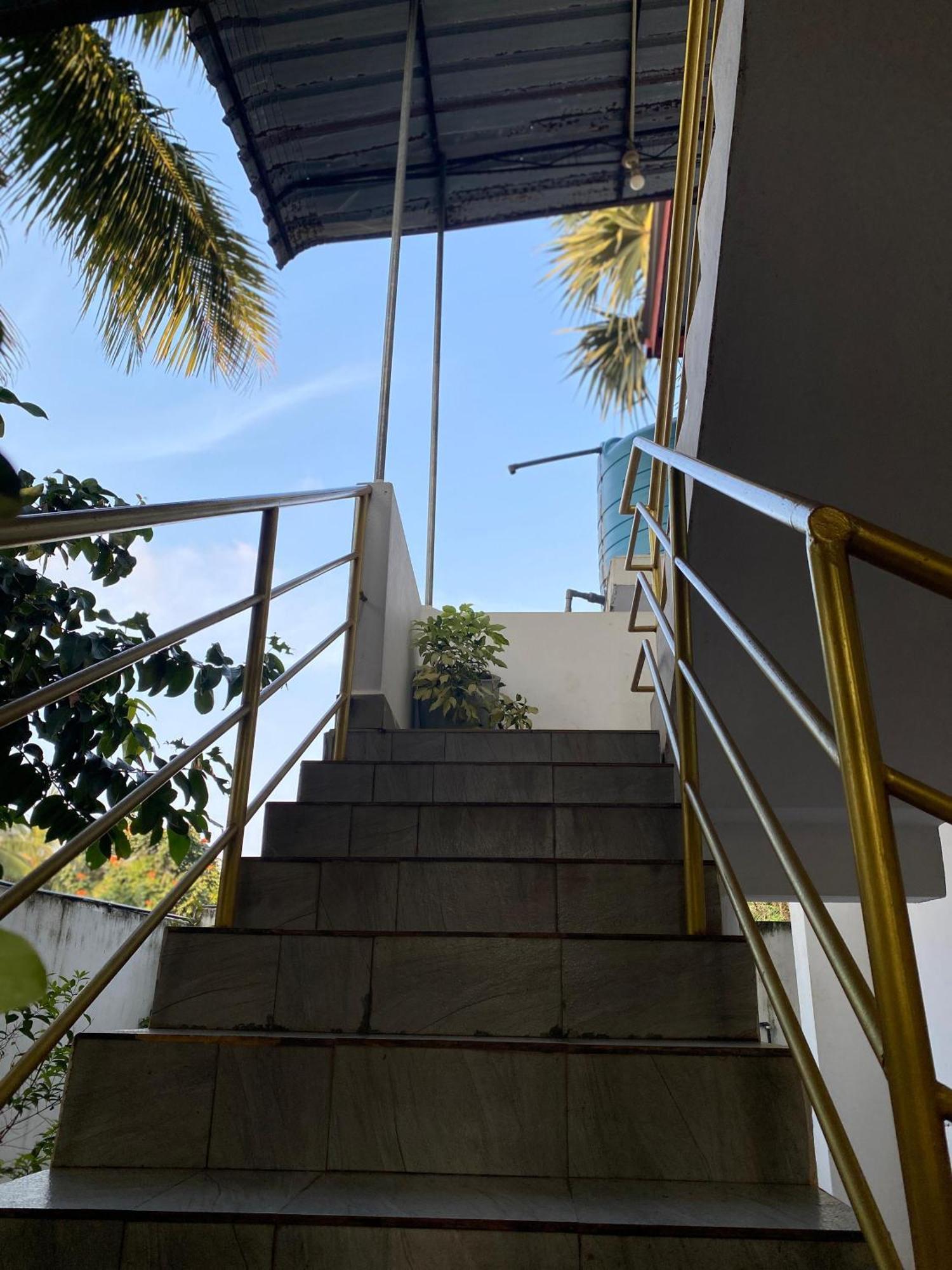 White Villa Hotel 亭可马里 外观 照片