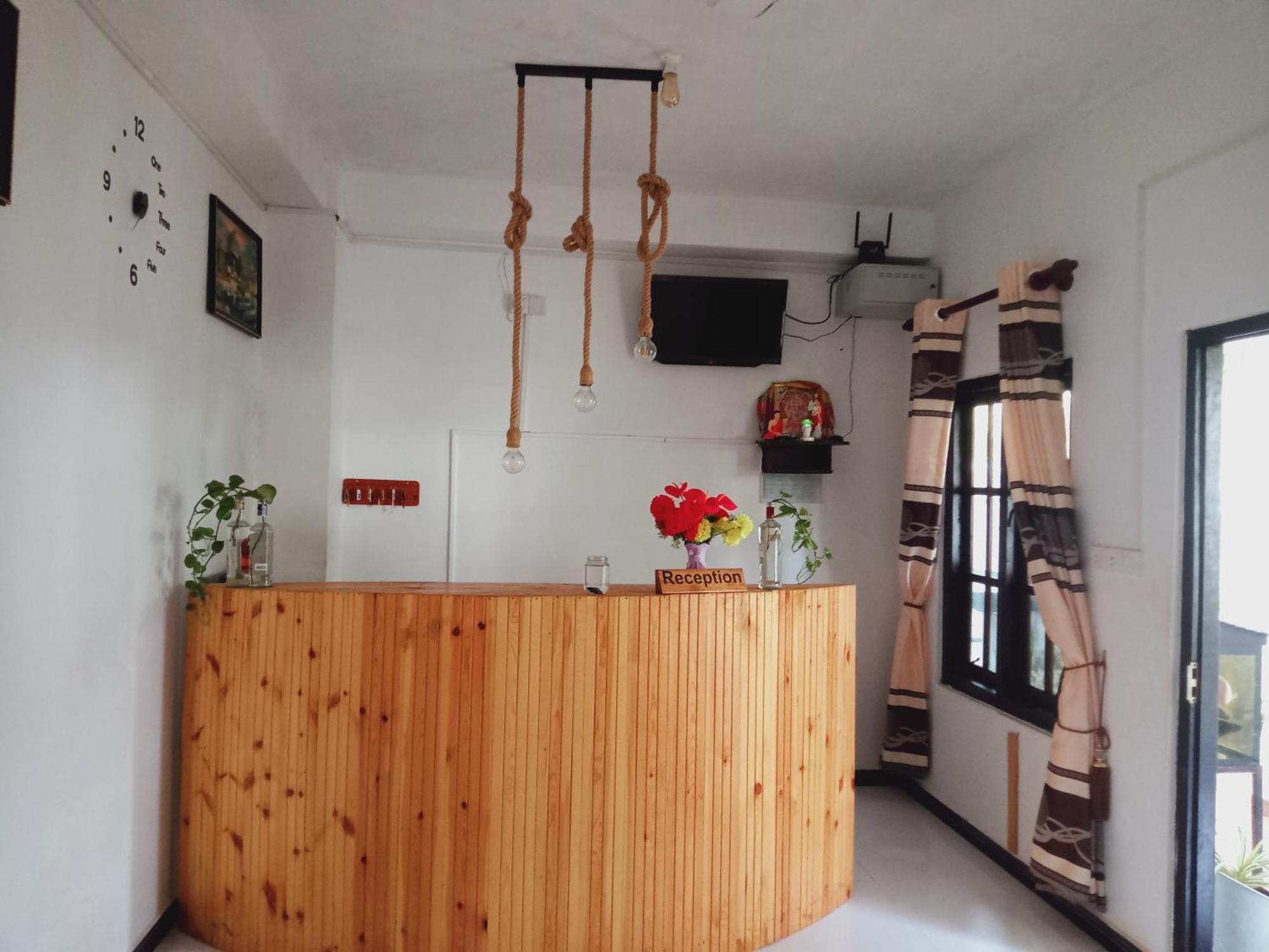 White Villa Hotel 亭可马里 外观 照片